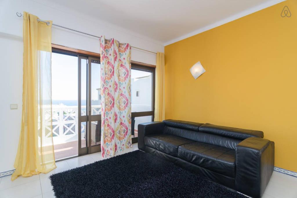 404 - Oura - 2 Bedroom - Sea View Appartement